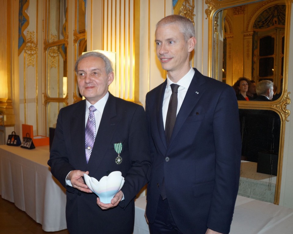 Herend Artist Ákos Tamás with French Culture Minister Franck Riester